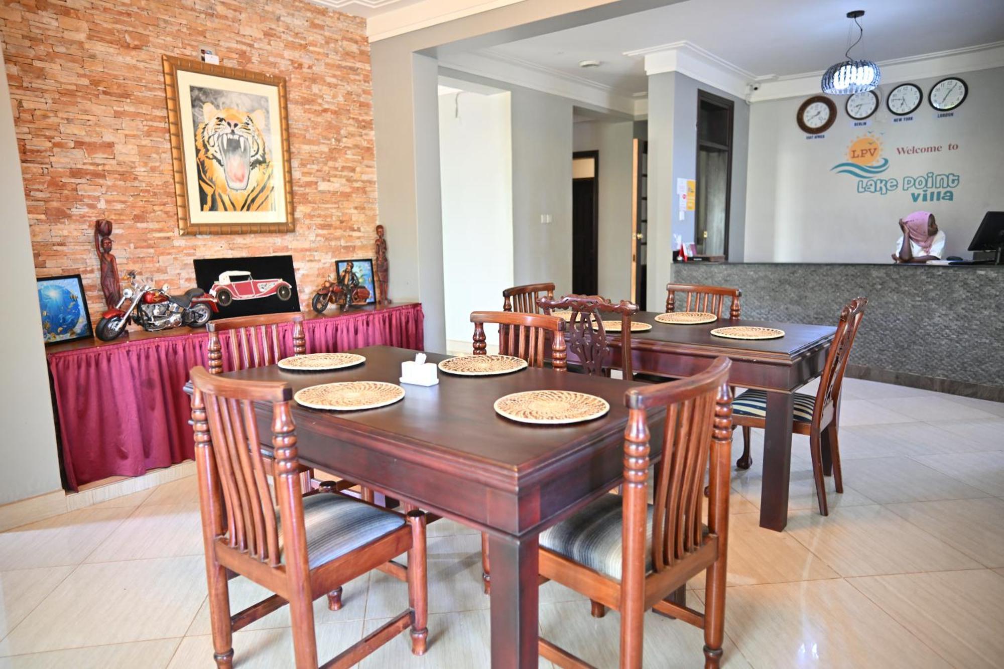 Lakepoint Villa Entebbe Eksteriør billede