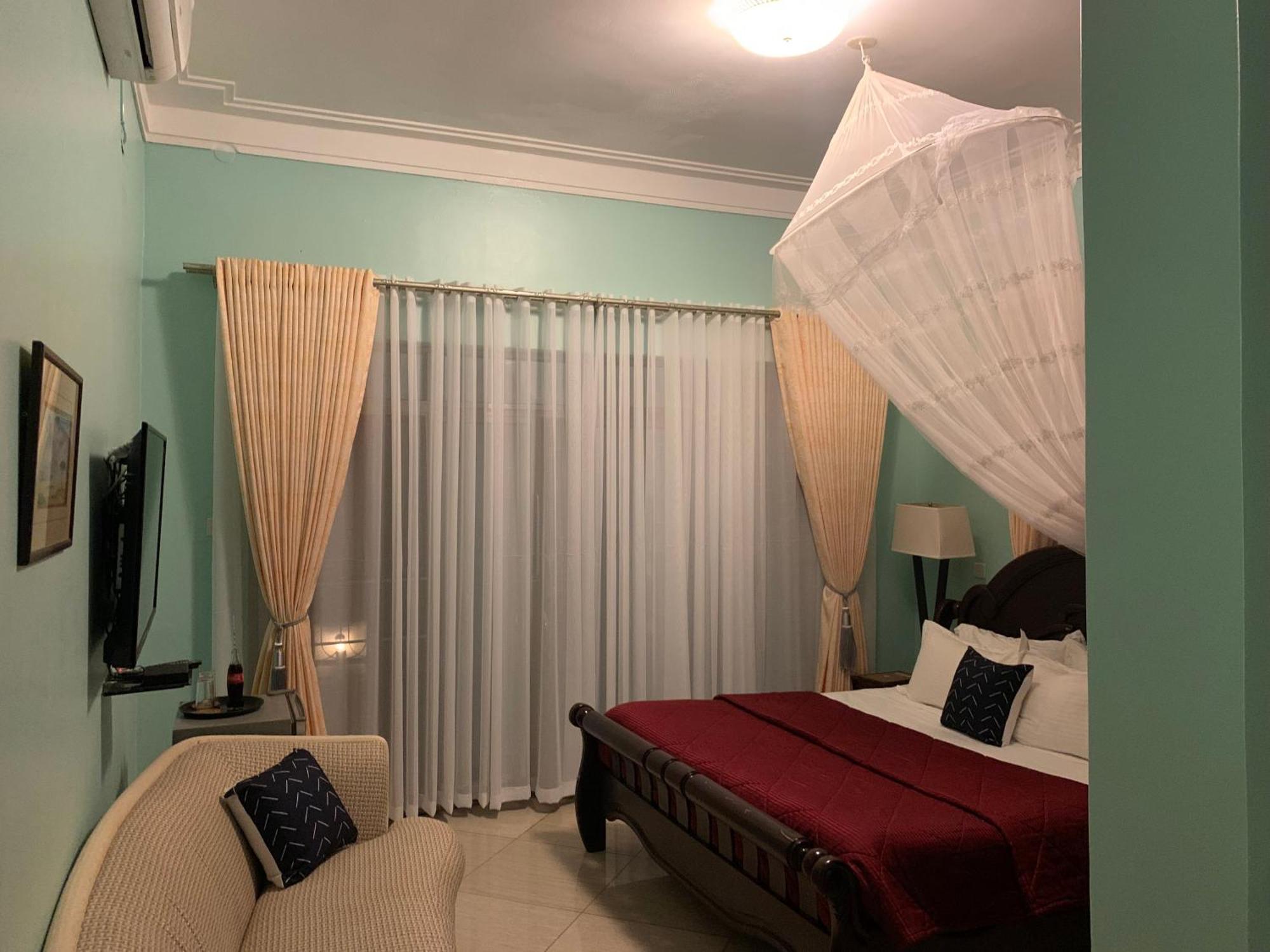 Lakepoint Villa Entebbe Eksteriør billede