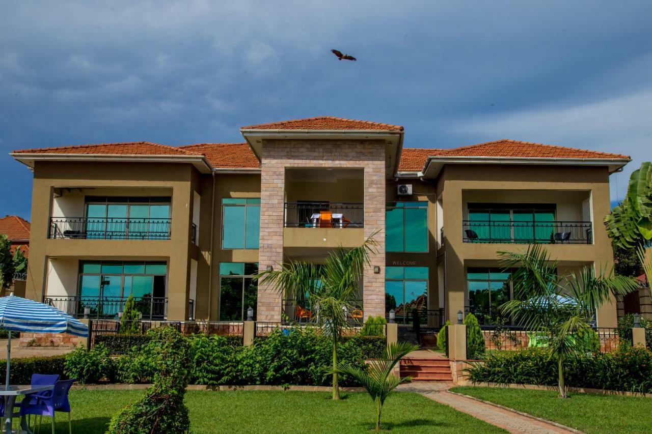 Lakepoint Villa Entebbe Eksteriør billede