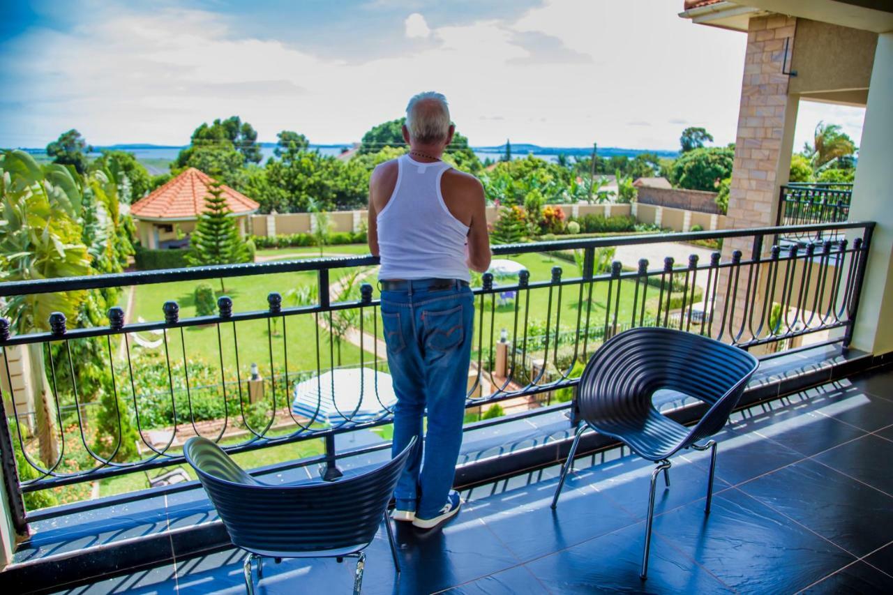 Lakepoint Villa Entebbe Eksteriør billede