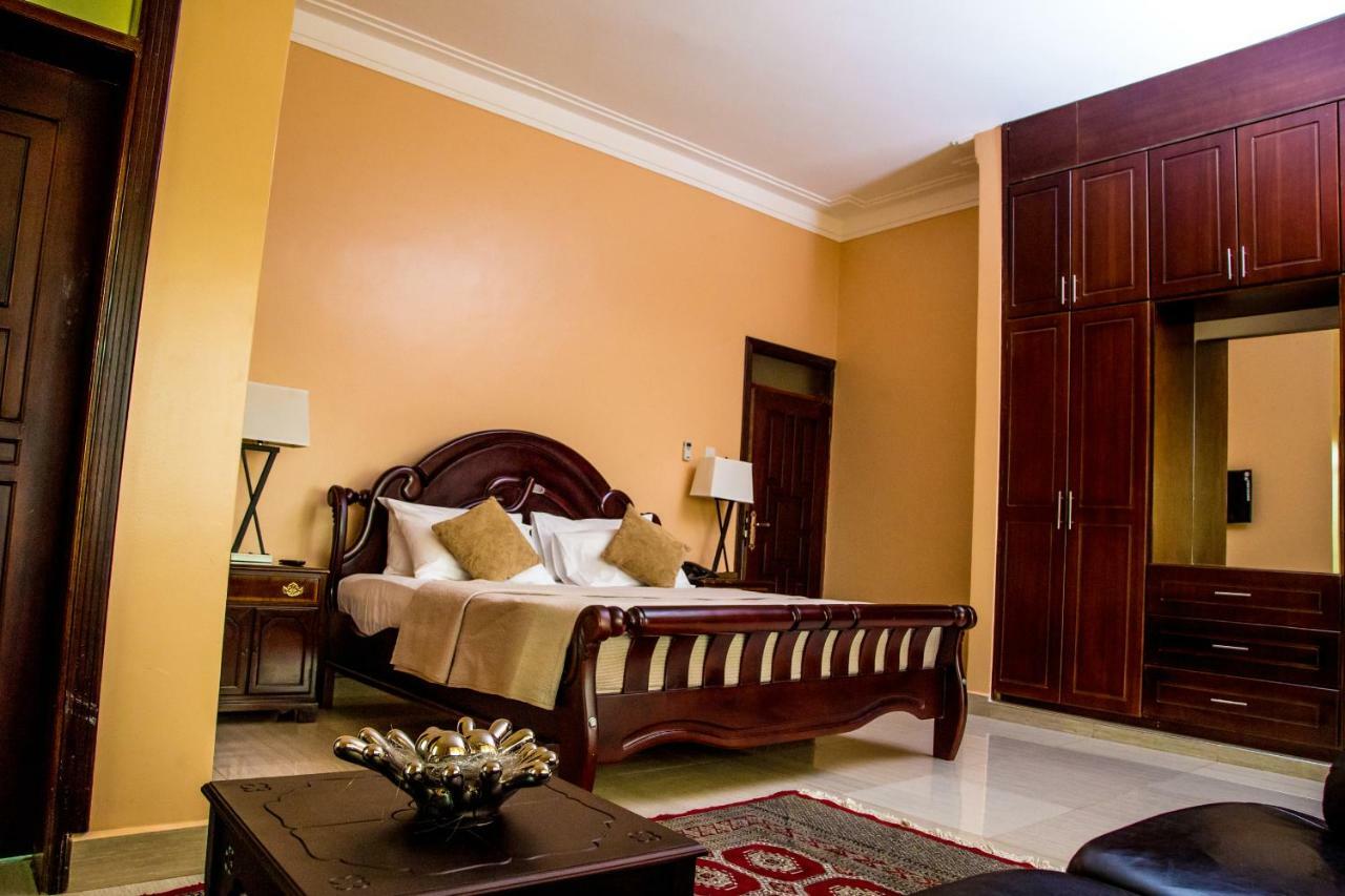 Lakepoint Villa Entebbe Eksteriør billede